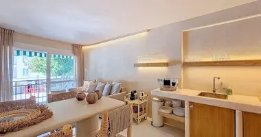 Wohnung 2 Schlafzimmer in Estepona, Spanien