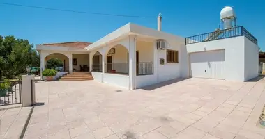 Bungalow 3 bedrooms with Sea view in Koma tou Gialou, Northern Cyprus
