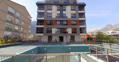 Duplex 4 chambres dans Konyaalti, Turquie