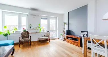 Wohnung 3 zimmer in Warschau, Polen
