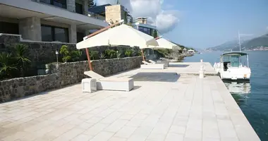 Villa 4 chambres avec Fenêtres double vitrage, avec Meublesd, avec Vue sur la mer dans Krasici, Monténégro