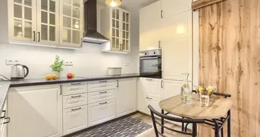 Wohnung 2 zimmer in Warschau, Polen