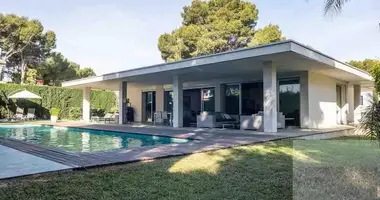 Casa 5 habitaciones en Torrevieja, España