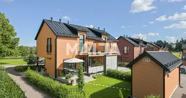 Casa 4 habitaciones en Jarvenpaa, Finlandia