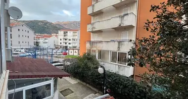 Apartamento 4 habitaciones en Budva, Montenegro