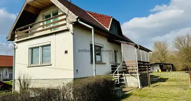 Casa 3 habitaciones en Tapiobicske, Hungría