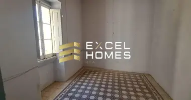 Townhouse 4 bedrooms in Victoria, Malta