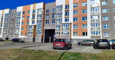Apartamento 3 habitaciones en Smalyavichy, Belarús