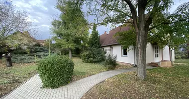 7 room house in Koroestetetlen, Hungary