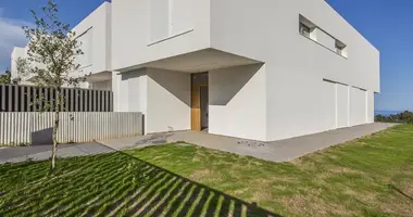 Villa 5 bedrooms in Barcelona, Spain