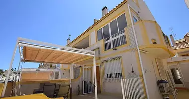 Villa 4 chambres avec Climatiseur, avec Terrasse, avec Cheminée dans Torrevieja, Espagne