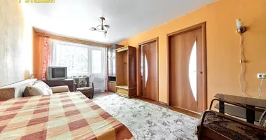 Apartamento 3 habitaciones en Minsk, Bielorrusia