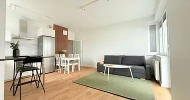 Mieszkanie 2 pokoi w Warszawa, Polska