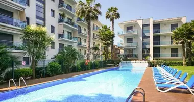 Mieszkanie 3 pokoi w Lloret de Mar, Hiszpania
