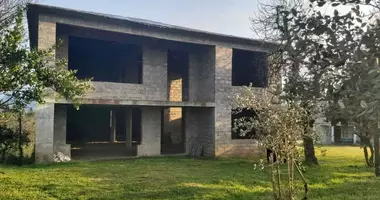 Villa 7 Zimmer mit Asphaltierte Straße, mit Verfügbar, mit Verfügbar in Georgien