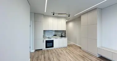 Apartamento 3 habitaciones en Minsk, Bielorrusia