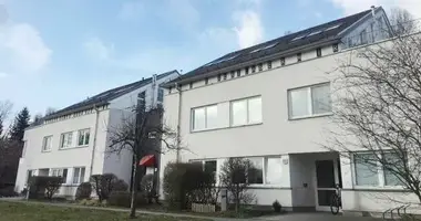 Mieszkanie w 5 b, Niemcy