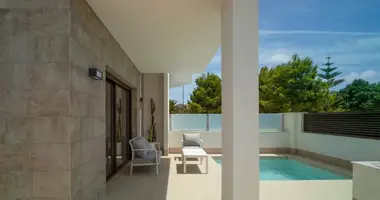 Adosado Adosado 3 habitaciones con Terraza, con Jardín, cerca de tiendas en San Pedro del Pinatar, España