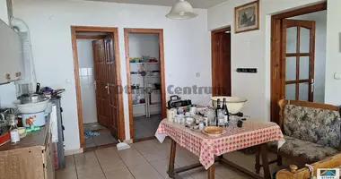 3 room house in Gyoerkoeny, Hungary