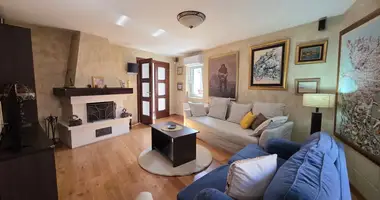 Mieszkanie 3 pokoi w Budva, Czarnogóra
