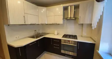 Apartamento 3 habitaciones en Gatchinskoe gorodskoe poselenie, Rusia