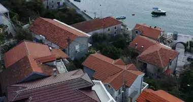 Casa 5 habitaciones en Lepetane, Montenegro