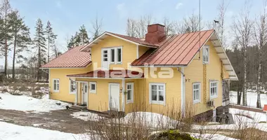Casa 7 habitaciones en Pyhtaeae, Finlandia
