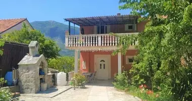 Haus 4 Schlafzimmer in Bijela, Montenegro