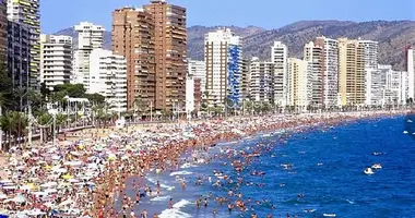 For Sale: NEW Apart-Hotel in Benidorm, Spain – €1.35 Million, 7.52% Yield! w Benidorm, Hiszpania