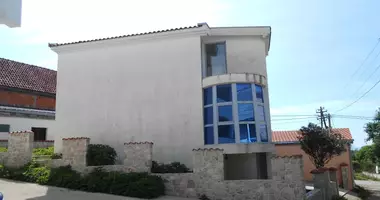 Дом 5 спален в Добра Вода, Черногория