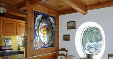 Дом 3 спальни в Биела, Черногория