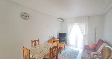 2 bedroom apartment in Torrevieja, Spain