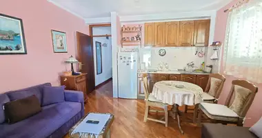 Wohnung 2 Schlafzimmer in Becici, Montenegro