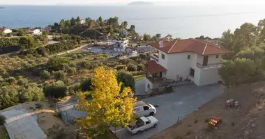 Casa 6 habitaciones en Neos Marmaras, Grecia
