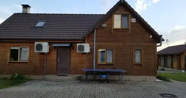 Dom wolnostojący w Visnieuski sielski Saviet, Białoruś