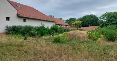 Grundstück in Neumarkt an der Theiß, Ungarn