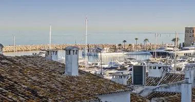 Apartamento 5 habitaciones en Marbella, Španjolska