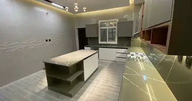 Adosado Adosado 7 habitaciones con Doble acristalamiento, con estacionamiento, con Tour online en Ajmán, Emiratos Árabes Unidos