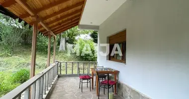 Apartamento 6 habitaciones en Voskopoje, Albania