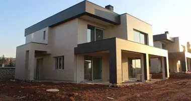 Villa 9 habitaciones con Balcón, con estacionamiento, con Renovado en Ankara, Turquía
