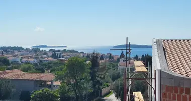 Apartamentos multinivel 2 habitaciones en Opcina Fazana, Croacia