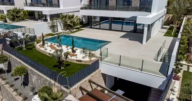 Villa 4 bedrooms in Izhevsk, Russia