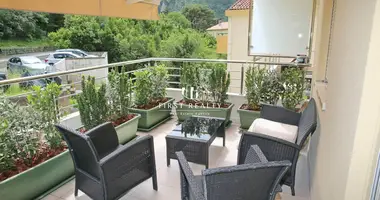 Apartamento 2 habitaciones en Dobrota, Montenegro