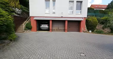 4 room apartment in Pecsi jaras, Hungary