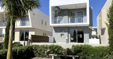 Villa 3 bedrooms with Sea view, with Swimming pool, with Mountain view in Empa, Cyprus