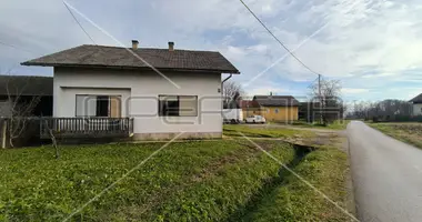 Casa 4 habitaciones en Krasic, Croacia
