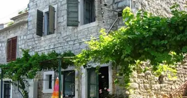 Dom w Lepetane, Czarnogóra