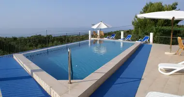 Villa 7 habitaciones con Doble acristalamiento, con Balcón, con Amueblado en Krimovice, Montenegro