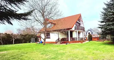 Дом в Лодзь, Польша