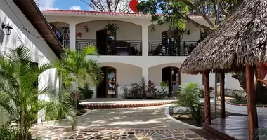 6 room house with balcony, with furniture, with air conditioning in San Juan del Sur Municipio, Nicaragua
